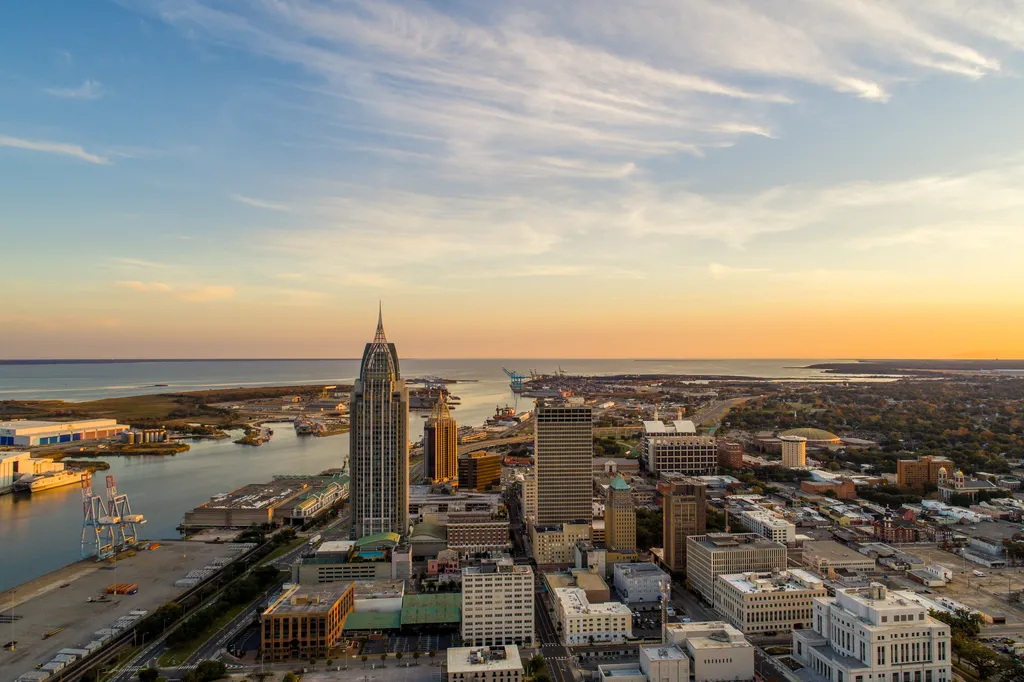 Mobile, Alabama City With River