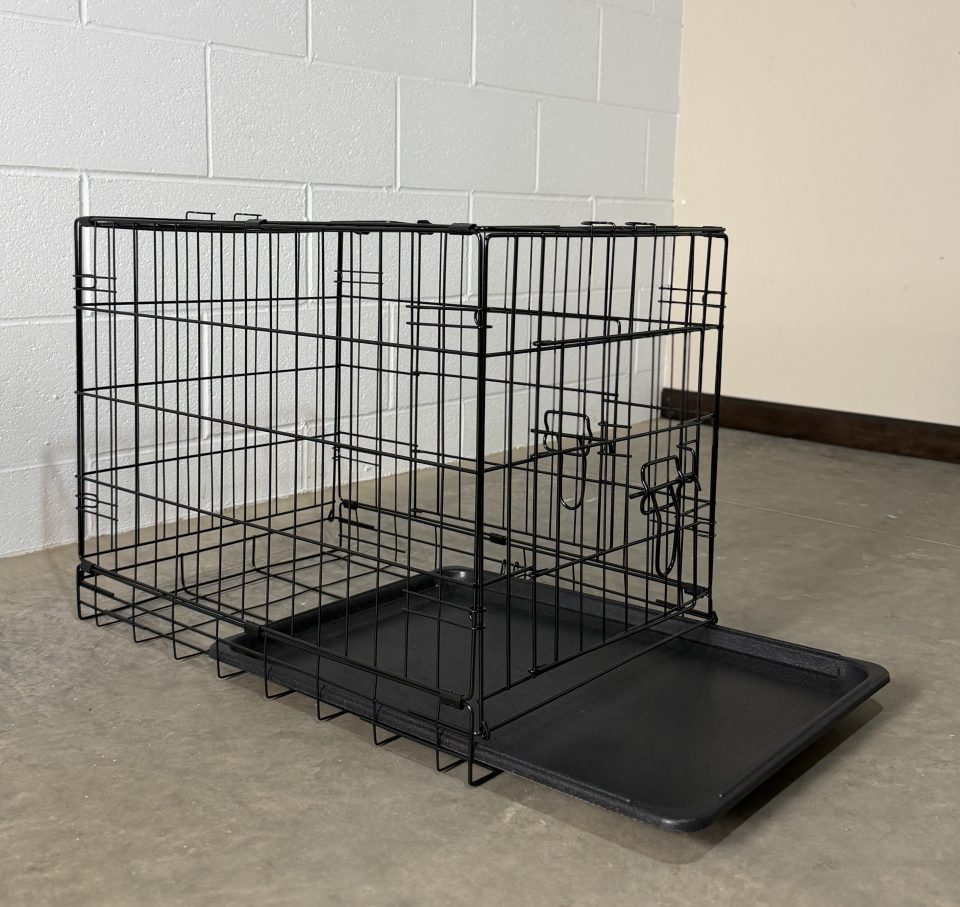 24” 2-Door Pet Crate with Divider - Image 6